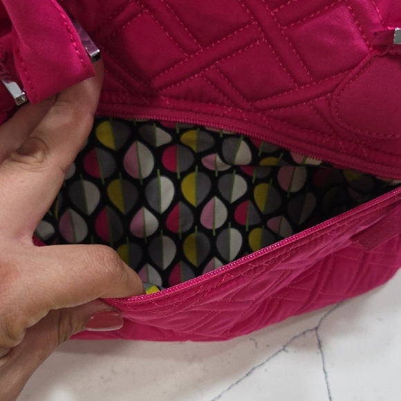 Vera Bradley Fuchsia Quilted Shoulder Bag New WithTag - Picture 4 of 13